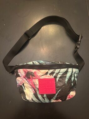 Aloha Collection Mini Hip Pack